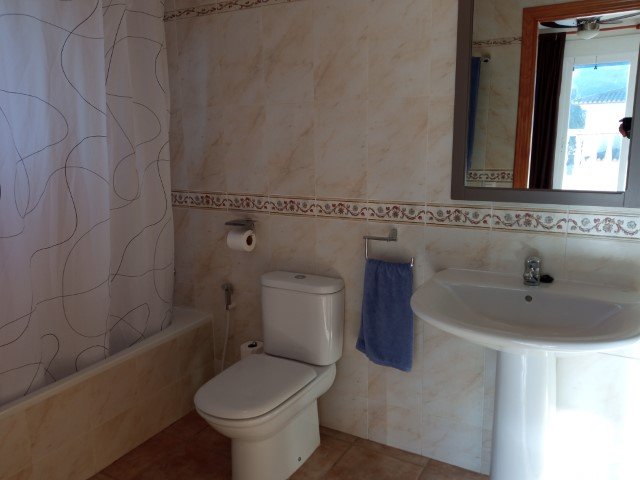 Property 2453 - Image 28